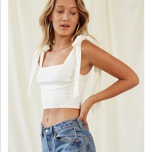Loren shoulder tie top